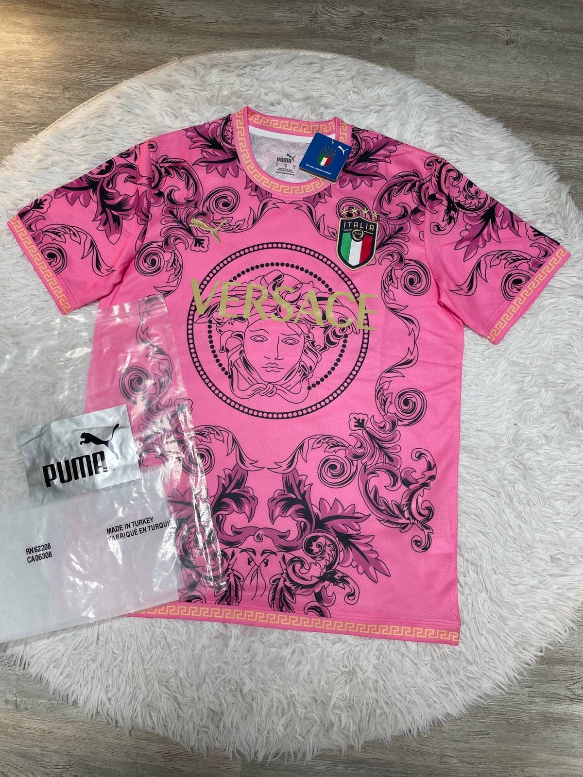 Italie Vercace rose Concept 2024